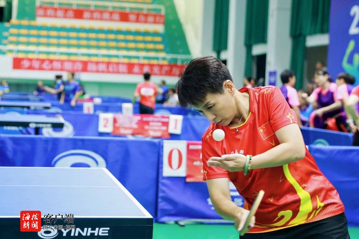 景下蓬勃发, 彰显海南自, 的技战术水